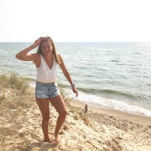 Meet your Posher, Megan